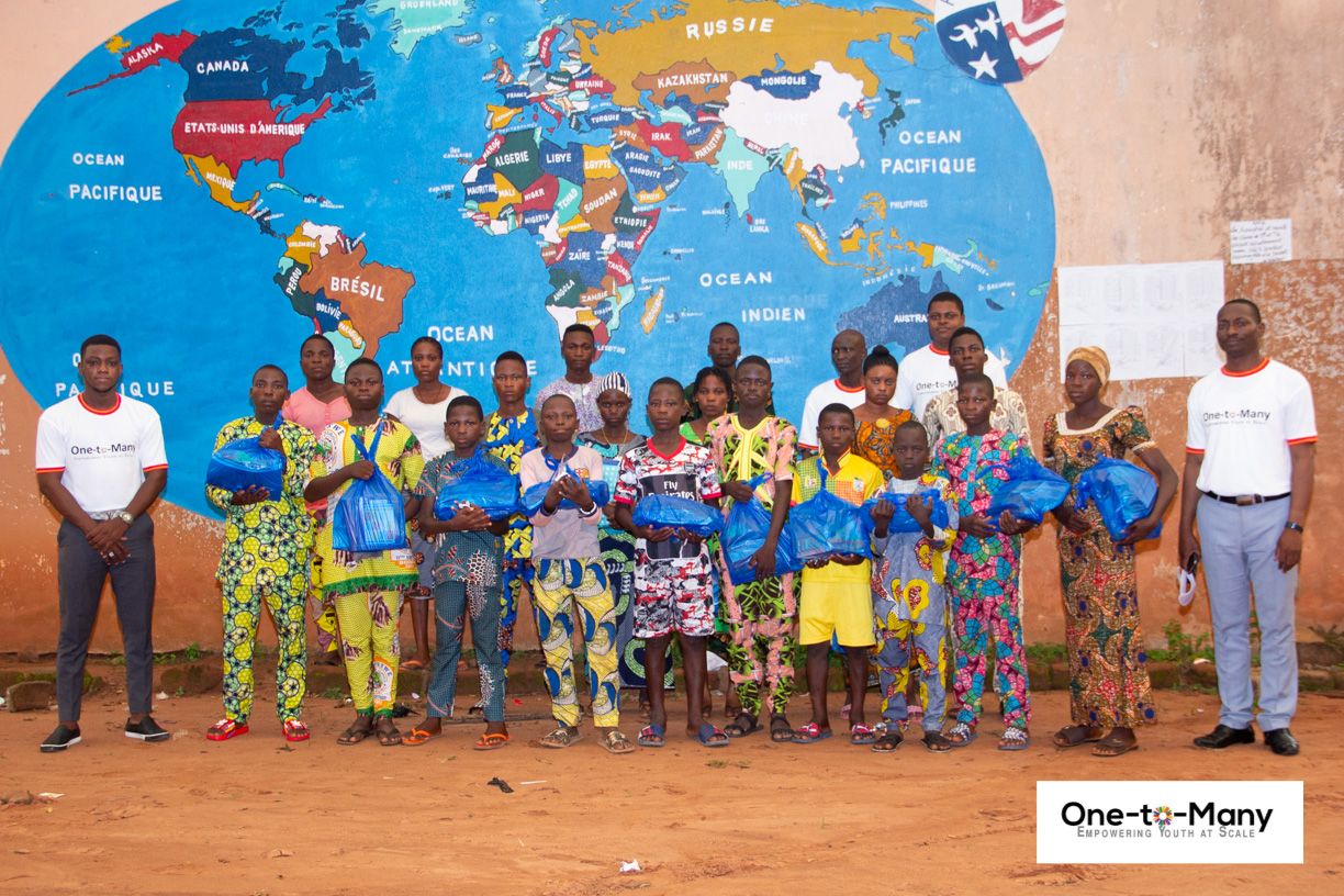 One-to-Many — photo de terrain au Bénin